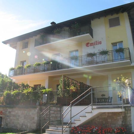Casa Emilio Apartment Val Maria-Pur ภายนอก รูปภาพ